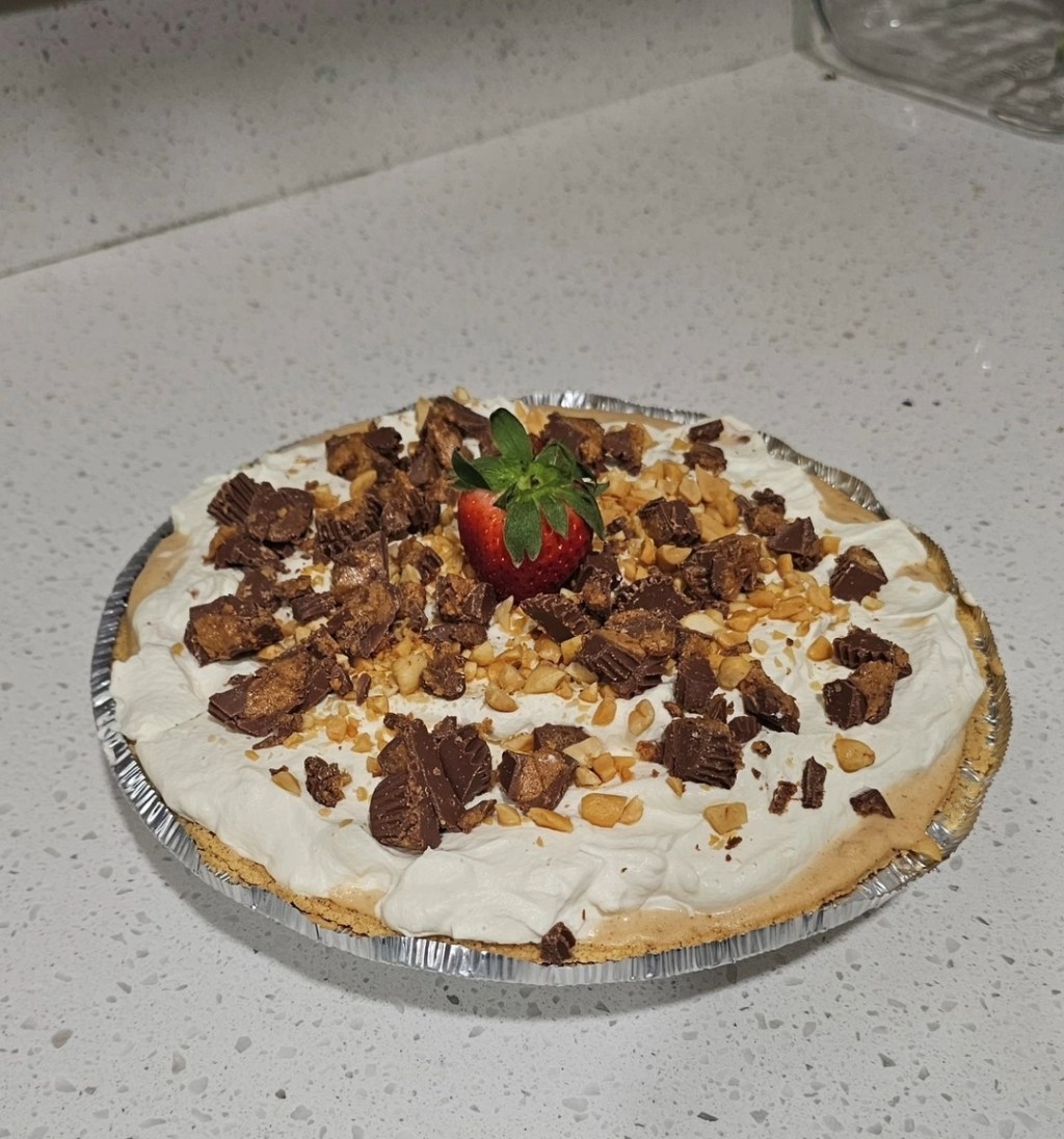 Chocolate Peanut butter Pie *CONTAINS&nbsp;NUTS…DUH*